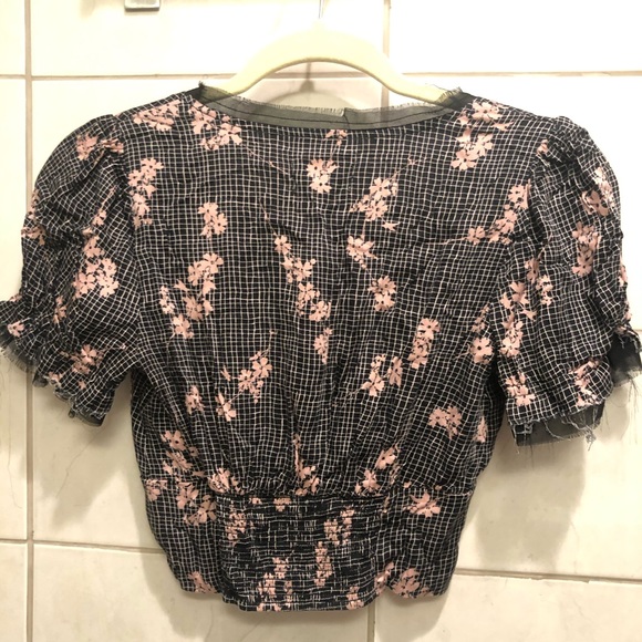 Cropped Button Top - Picture 4 of 5